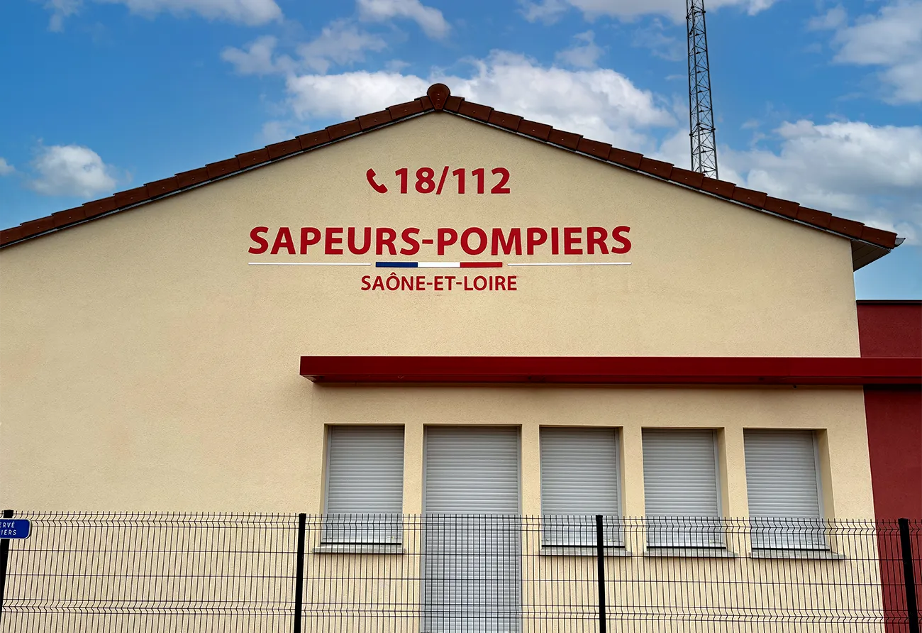 Enseigne, Mâcon, Bourg en bresse, Lyon, Dijon